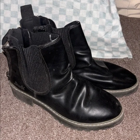 BLOWFISH Black Ankle Boots 7 1/2 - Picture 1 of 8